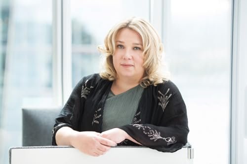 eleanor oliphant is completely fine